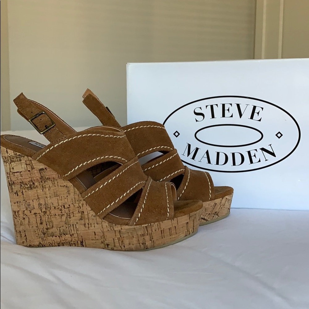 NEW in Box! Steve Madden Eileen Wedge Sandal- Sz 8